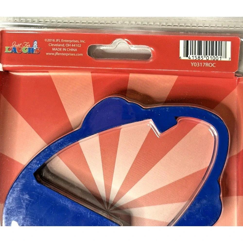 3D Cookie Cutter Giant Goldfish Cookie Mold - Just For Laughs NEW Sealed